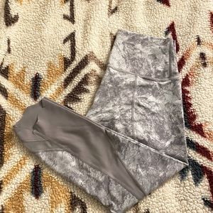 Lululemon Wunder Under High-Rise Crop 23" Scallop Full-On Luxtreme